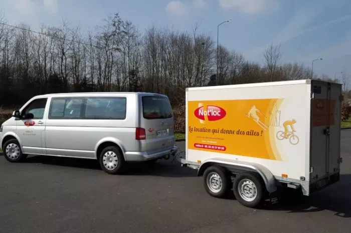 Location de remorque fourgon polyvalent